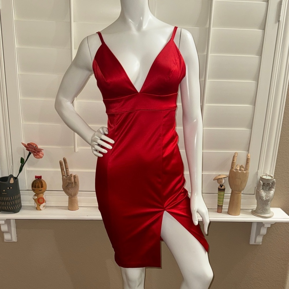Guess Sleeveless Sleek Plunge Dress Red Hot